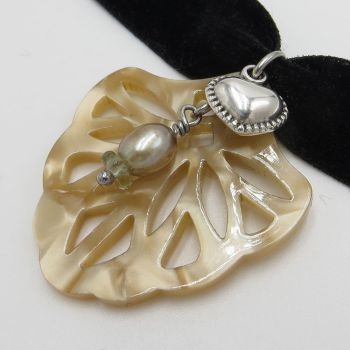 Detailansicht Ornament-Anhänger