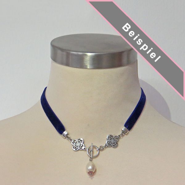 Samtkette Lila mit Perle