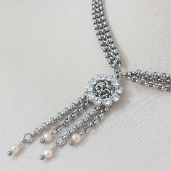 Kette mit Dekoelement Detailansicht