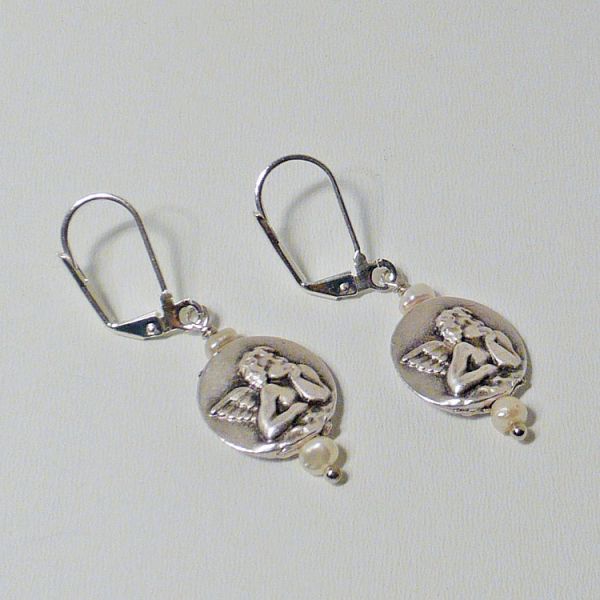 Ohrringe Schutzengelmedaillon mit Süßwasserperlen